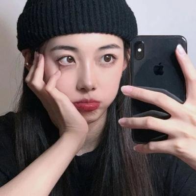 黄阿丽：小眼镜蛇